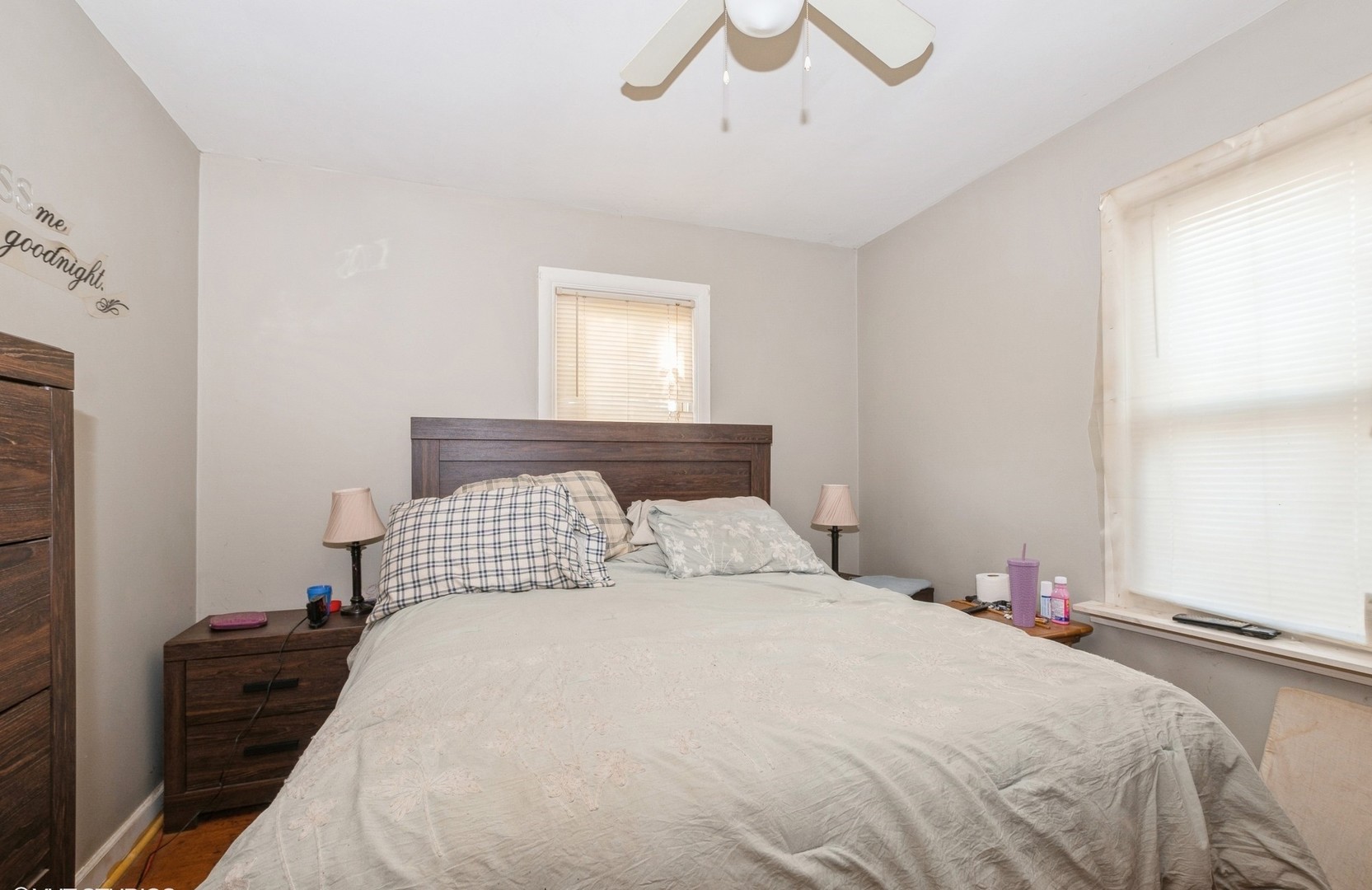 10547 Princess Avenue Chicago Ridge, IL 60415 - Photo 6 of 15 a bedroom with a bed and a window
