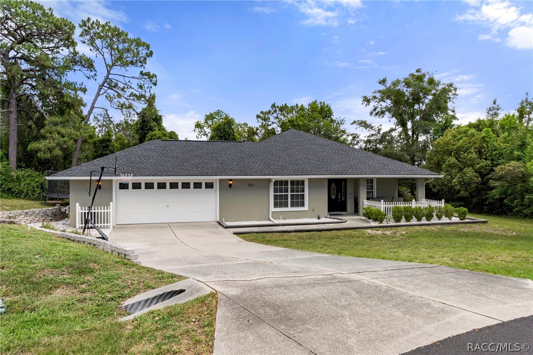 763 South Curry Point Homosassa, FL 34448 - Photo 5 of 43
