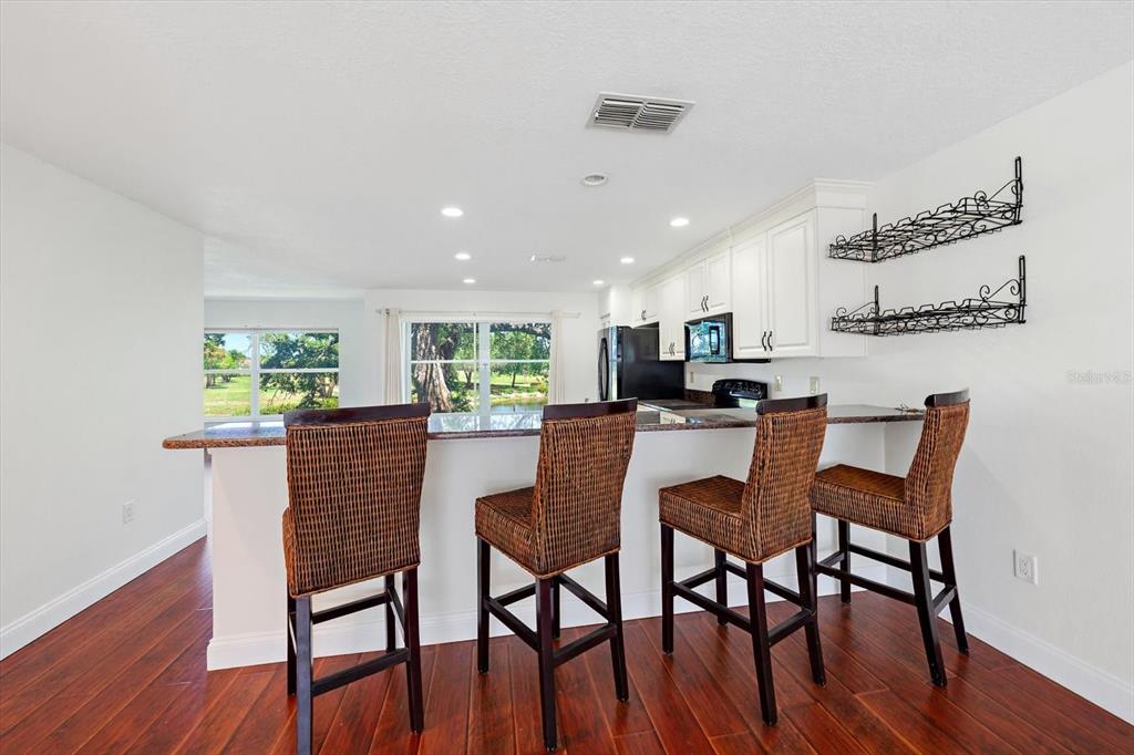 2152 Gulf View Boulevard, Unit 2152 Dunedin, FL 34698 - Photo 10 of 65