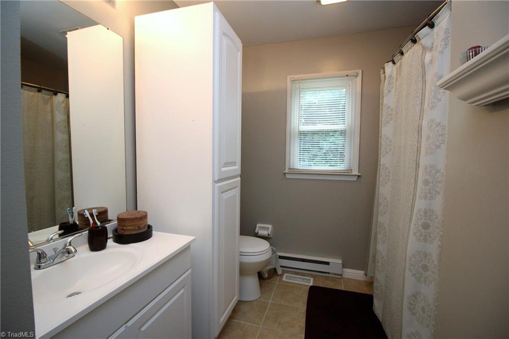 5181 Yukon Road Walkertown, NC 27051 - Photo 12 of 16 Gallery Image 12