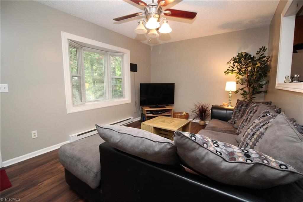 5181 Yukon Road Walkertown, NC 27051 - Photo 4 of 16 Gallery Image 4