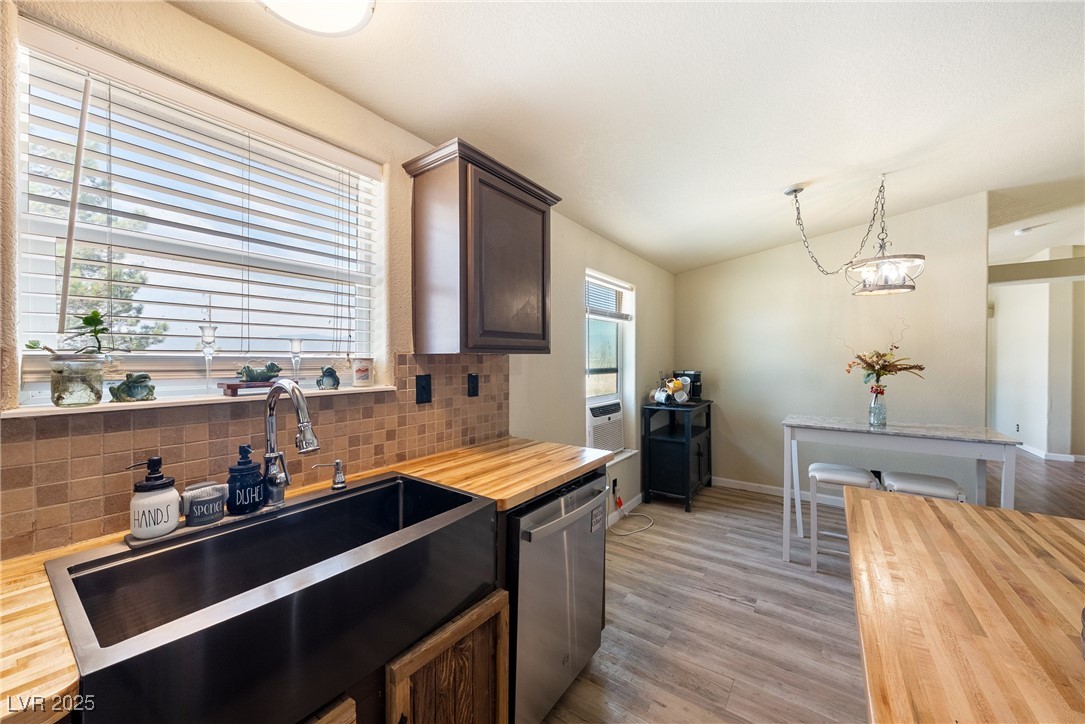 2600 West Gamebird Road Pahrump, NV 89048 - Photo 11 of 37