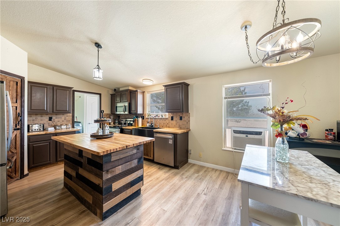 2600 West Gamebird Road Pahrump, NV 89048 - Photo 14 of 37