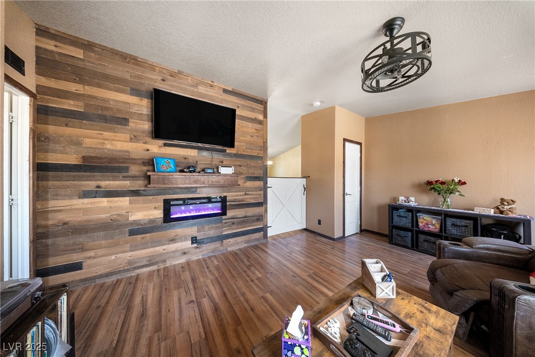 2600 West Gamebird Road Pahrump, NV 89048 - Photo 8 of 37