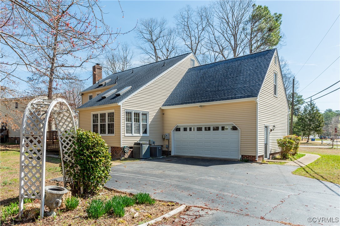 7400 Cannock Road Chesterfield, VA 23832 - Photo 33 of 36 a view of a building