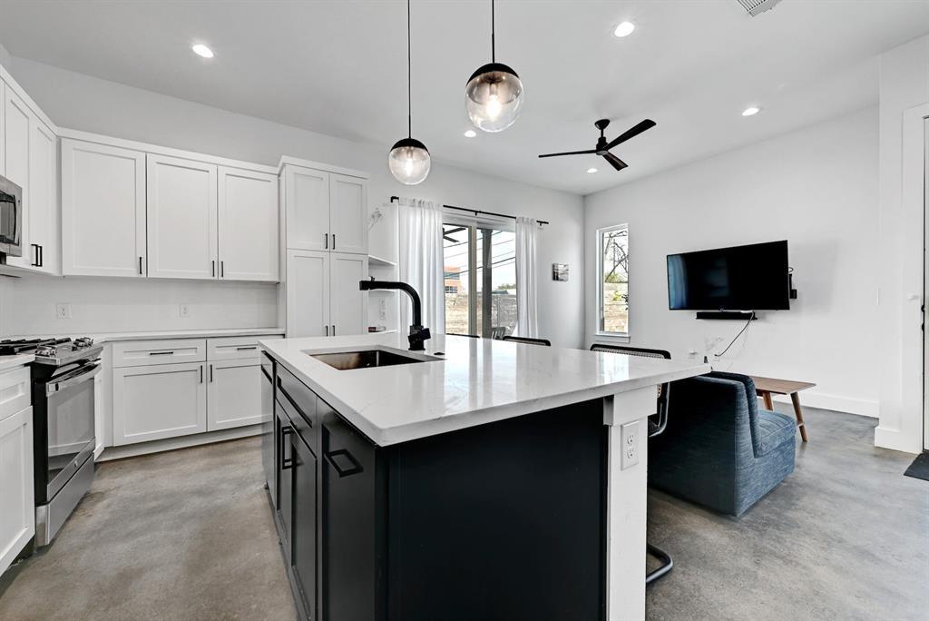 2812 East 4th Street, Unit 2 Austin, TX 78702 - Photo 11 of 26