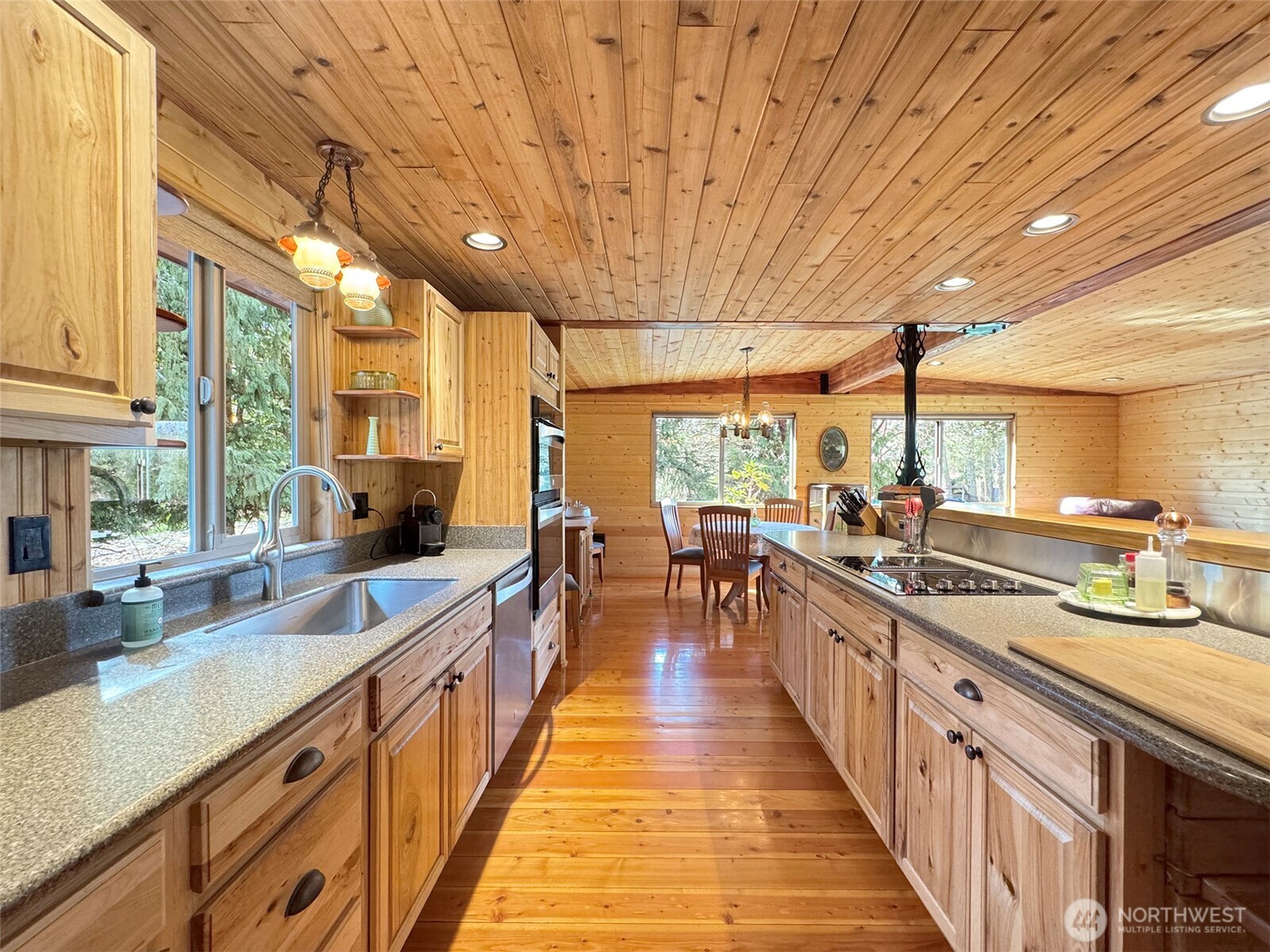 504 Rife Road Port Angeles, WA 98363 - Photo 7 of 40 Gallery Image 7