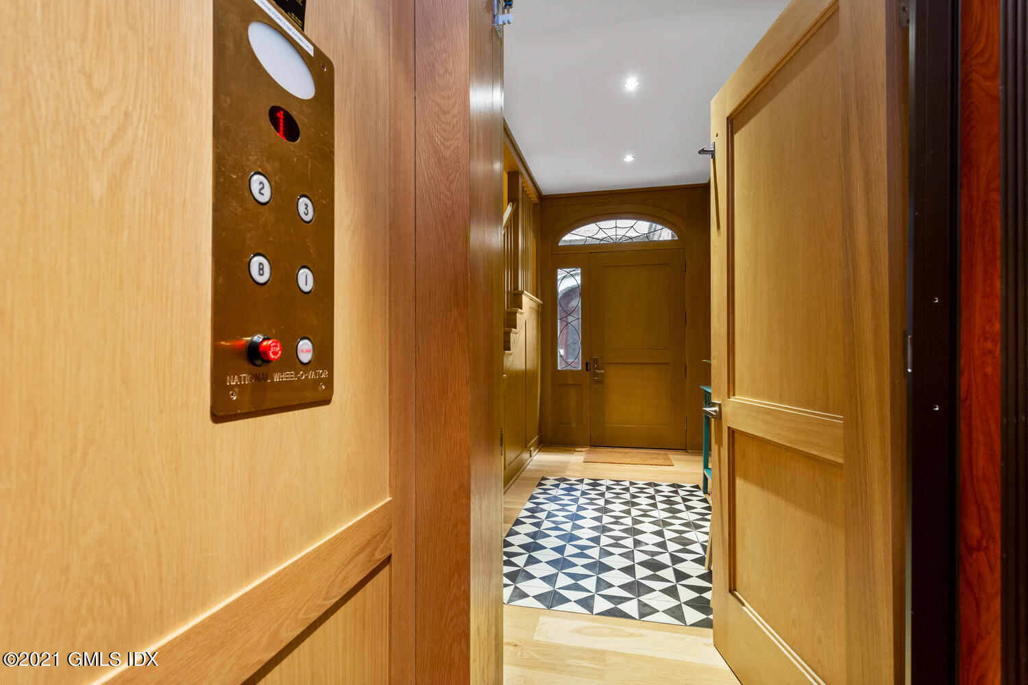 559 Steamboat Road, Unit B2 Greenwich, CT 06830 - Photo 27 of 49 Elevator to All 4 Levels