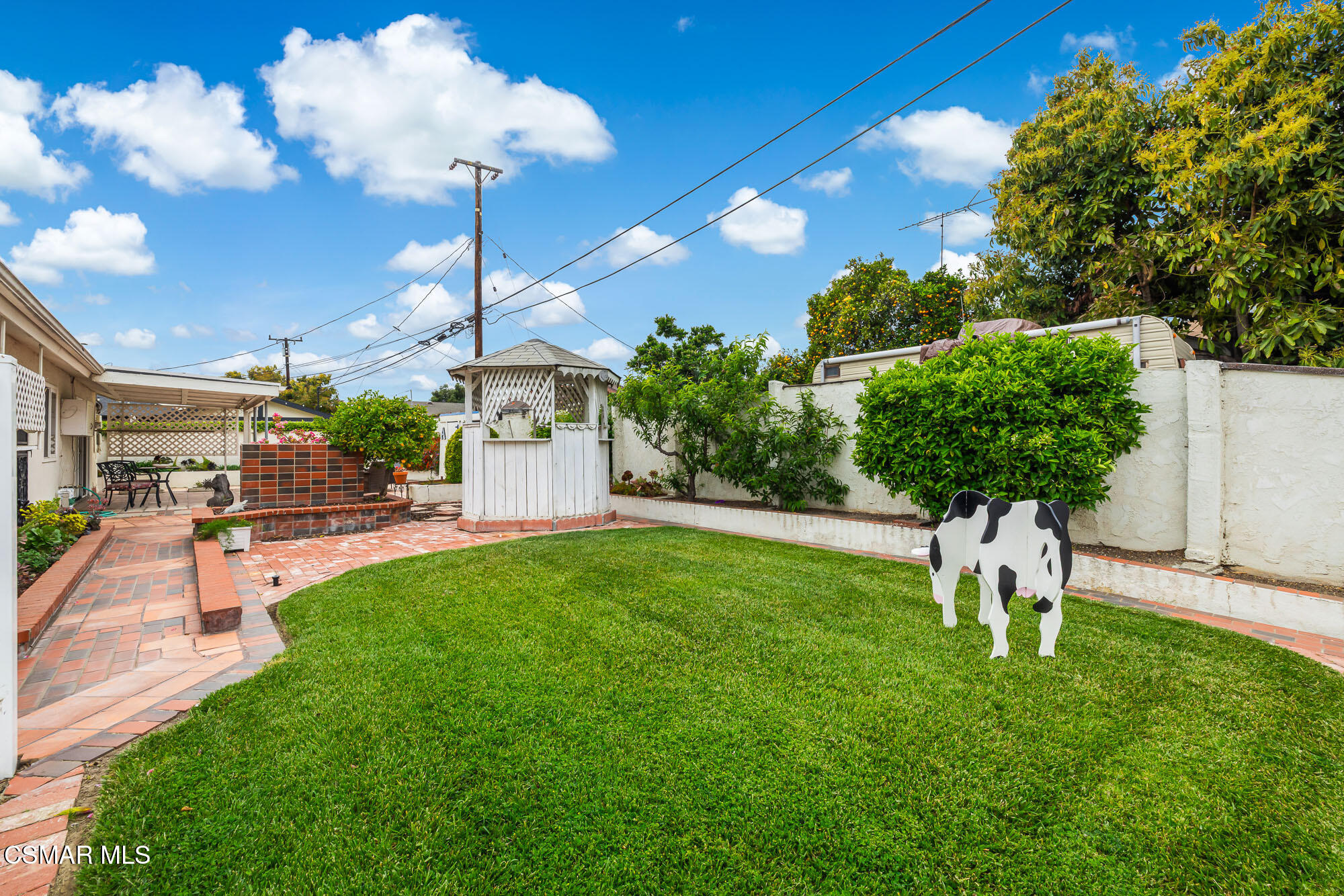 3491 Rivermore Street Camarillo, CA 93010 - Photo 41 of 49 a view of a yard with a fountain