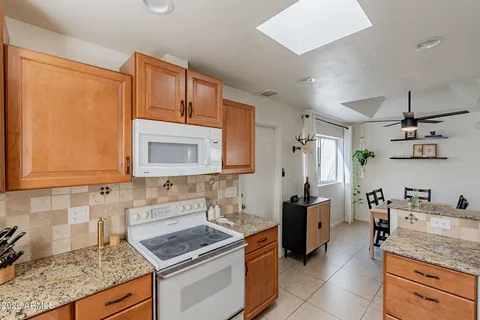 $430,000 | 13829 North 43rd Street, Phoenix, AZ 85032