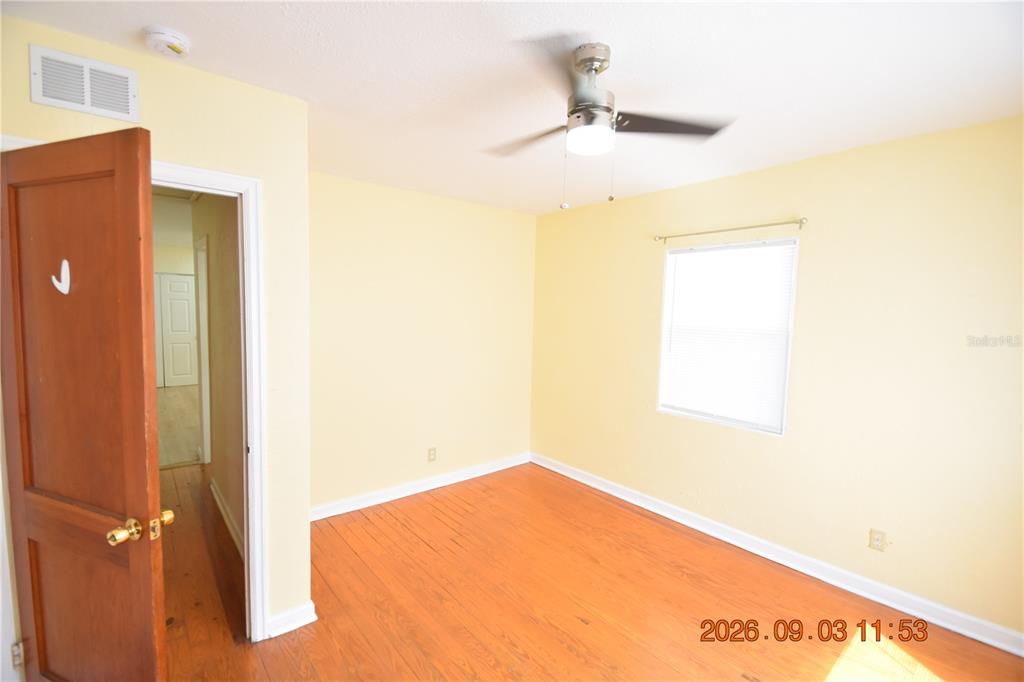 906 7th Avenue Southwest, Unit RIGHT Largo, FL 33770 - Photo 28 of 41 Gallery Image 28