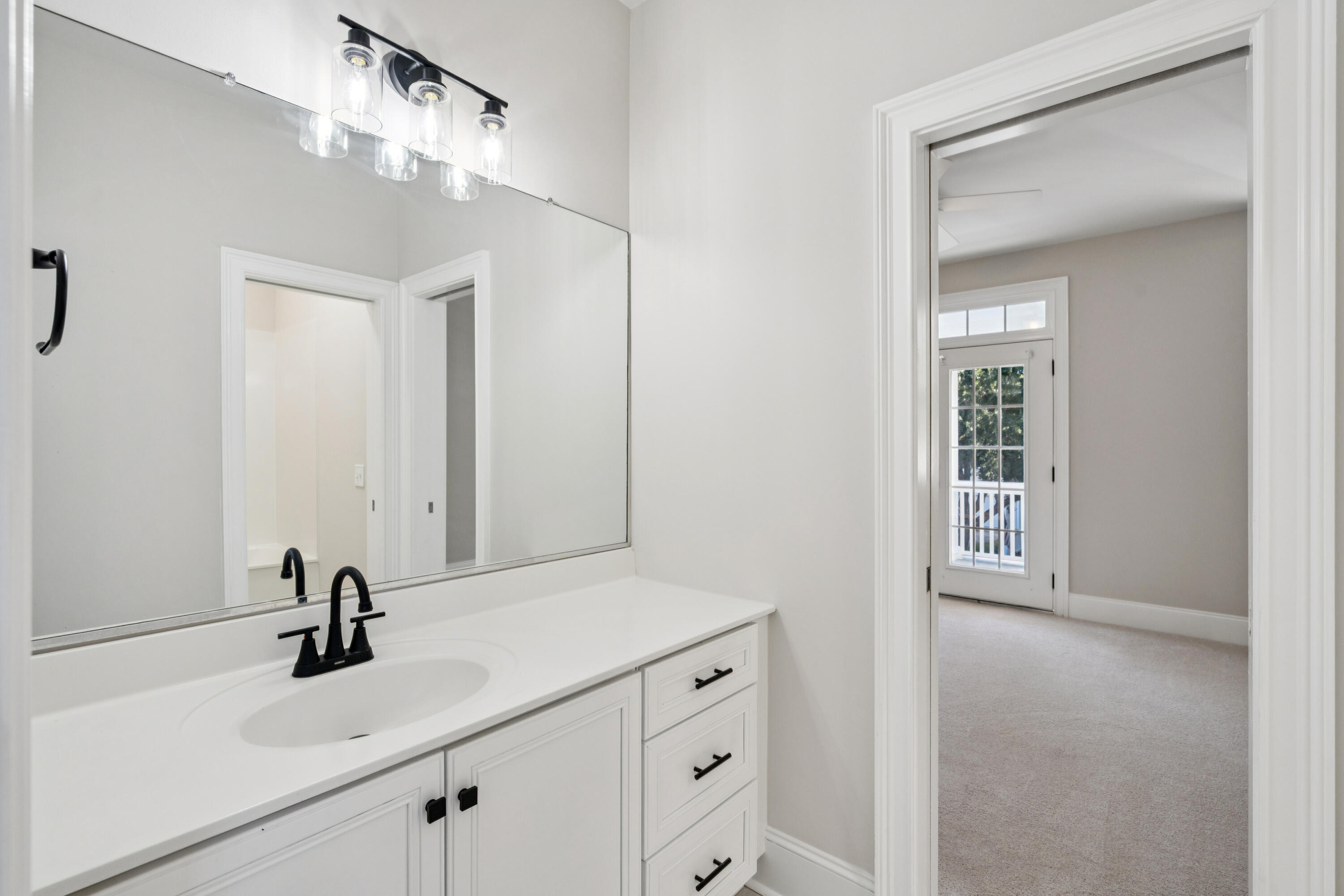 2315 High Tide Drive Charleston, SC 29414 - Photo 25 of 31 2315HighTideDr-KeenEyeMarketing-047