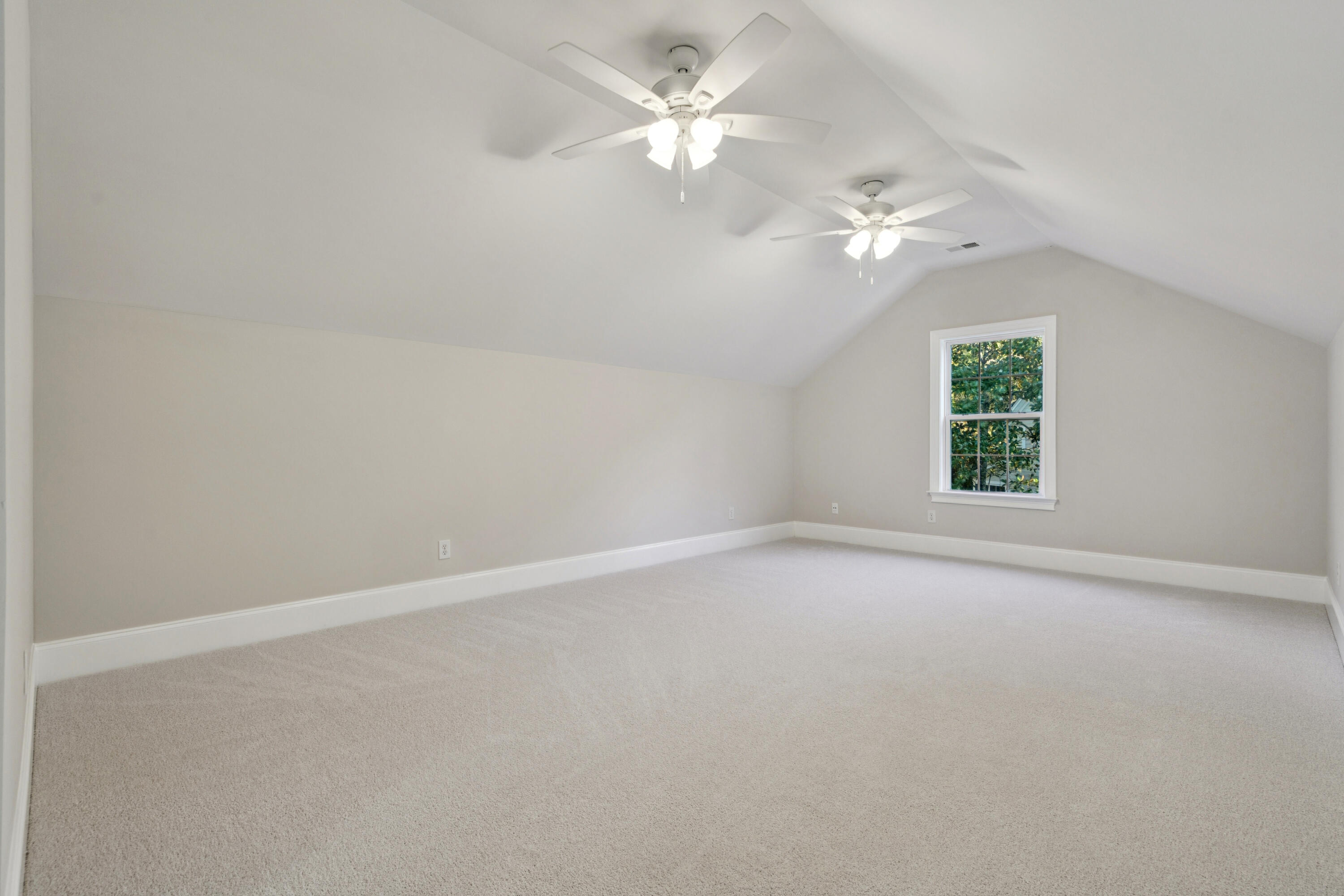 2315 High Tide Drive Charleston, SC 29414 - Photo 27 of 31 2315HighTideDr-KeenEyeMarketing-050