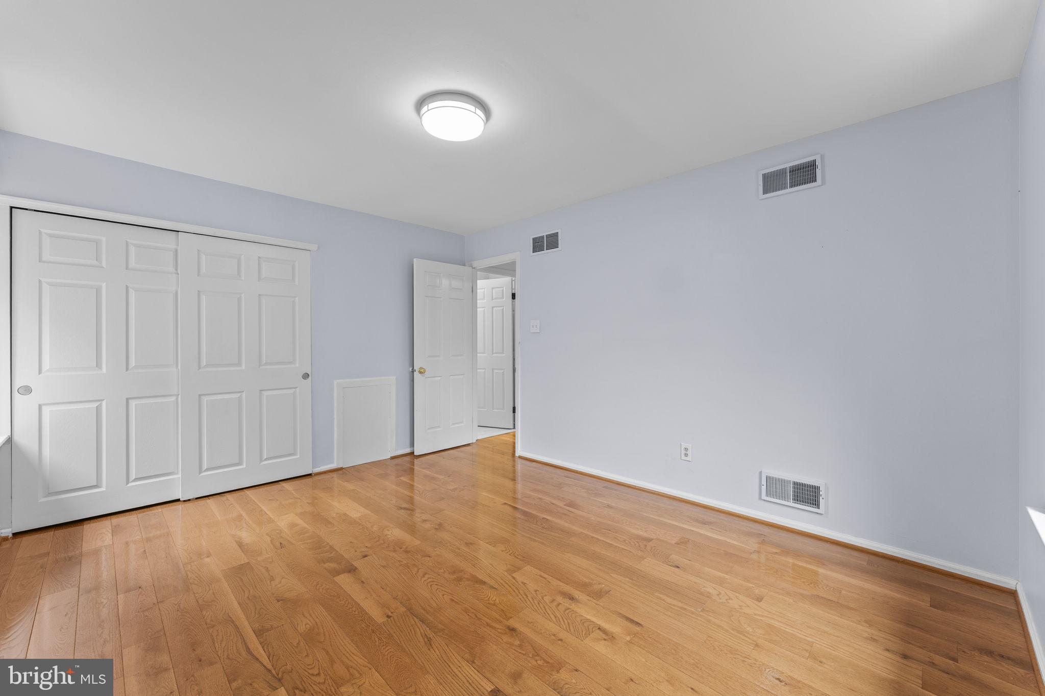10 Elan Lane Chesterbrook, PA 19087 - Photo 25 of 39 Bedroom #2