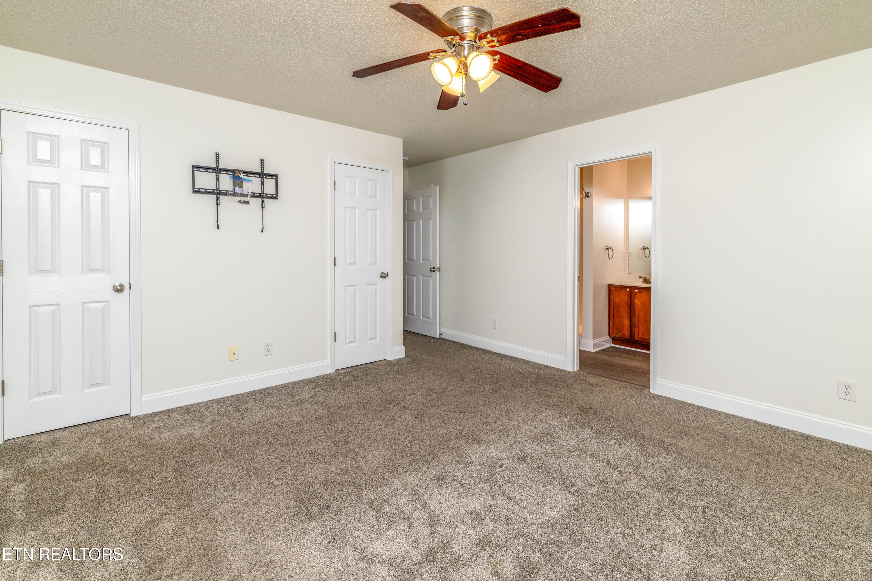 5104 Cates Bend Way Powell, TN 37849 - Photo 24 of 37 755A4298-Edit