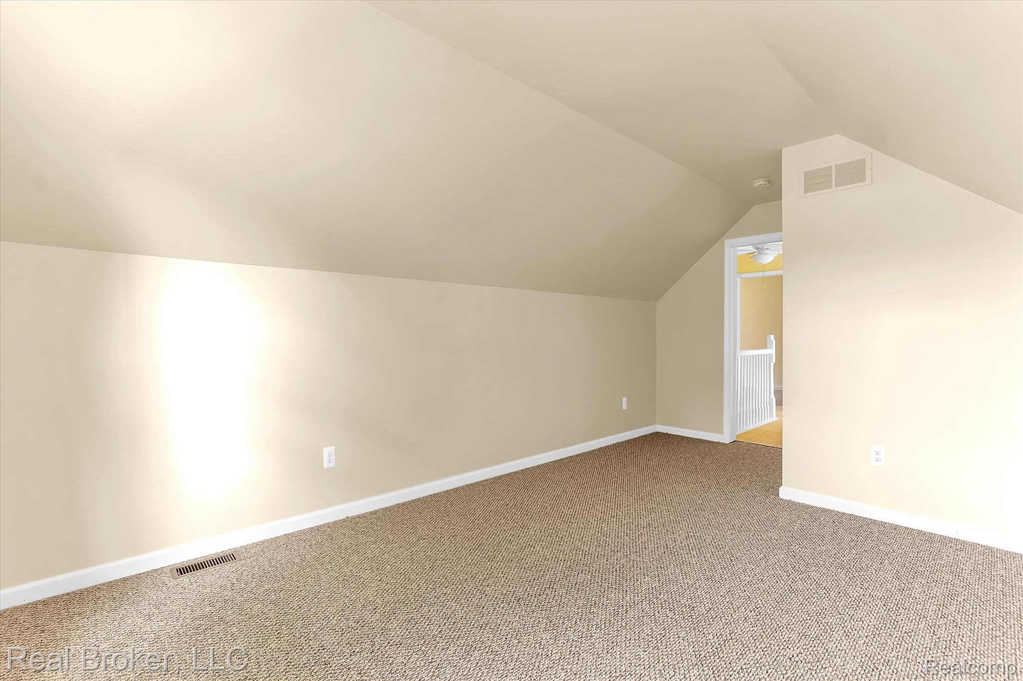 710 Monroe Street Carleton, MI 48117 - Photo 22 of 30 22