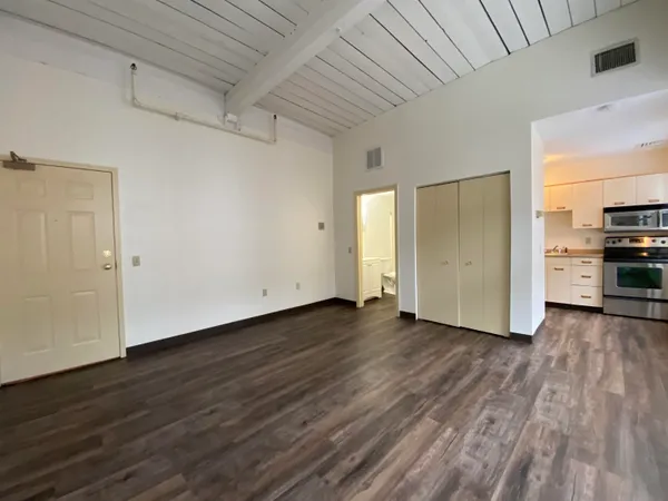 $1,602 | 30 Hanover Street, Unit 305, Manchester, NH 03101