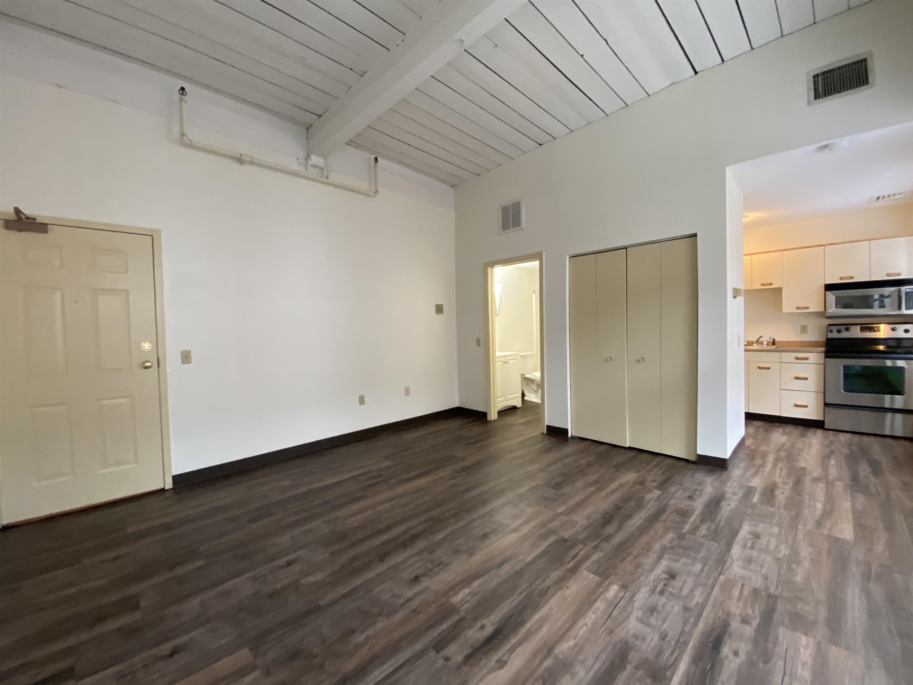 30 Hanover Street, Unit 305 Manchester, NH 03101 - Photo 11 of 40