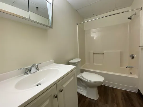 $1,602 | 30 Hanover Street, Unit 305, Manchester, NH 03101