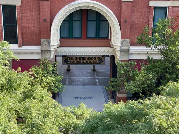 $1,602 | 30 Hanover Street, Unit 305, Manchester, NH 03101