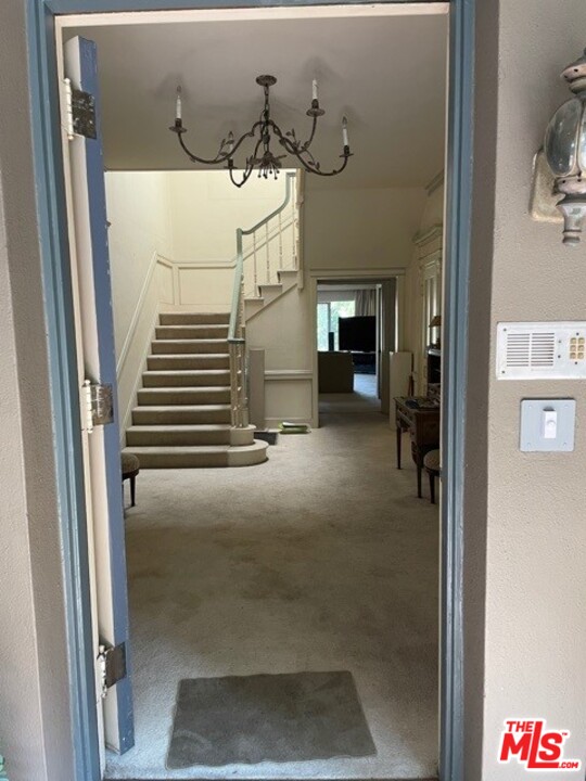 714 North Rodeo Drive Beverly Hills, CA 90210 - Photo 2 of 6