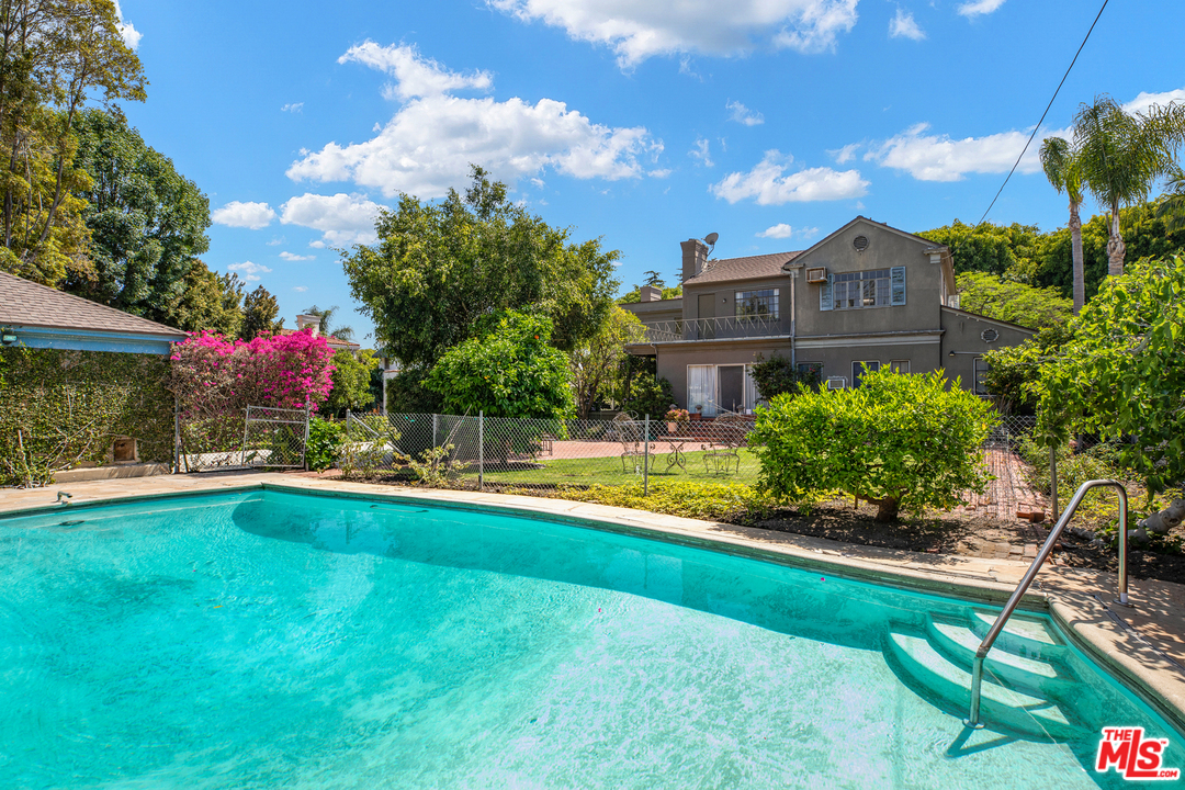 714 North Rodeo Drive Beverly Hills, CA 90210 - Photo 5 of 6