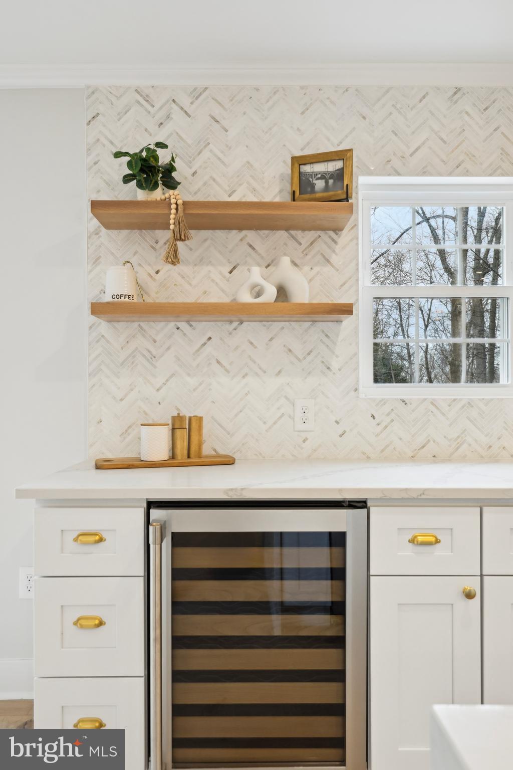 827 Weadley Road Wayne, PA 19087 - Photo 13 of 96