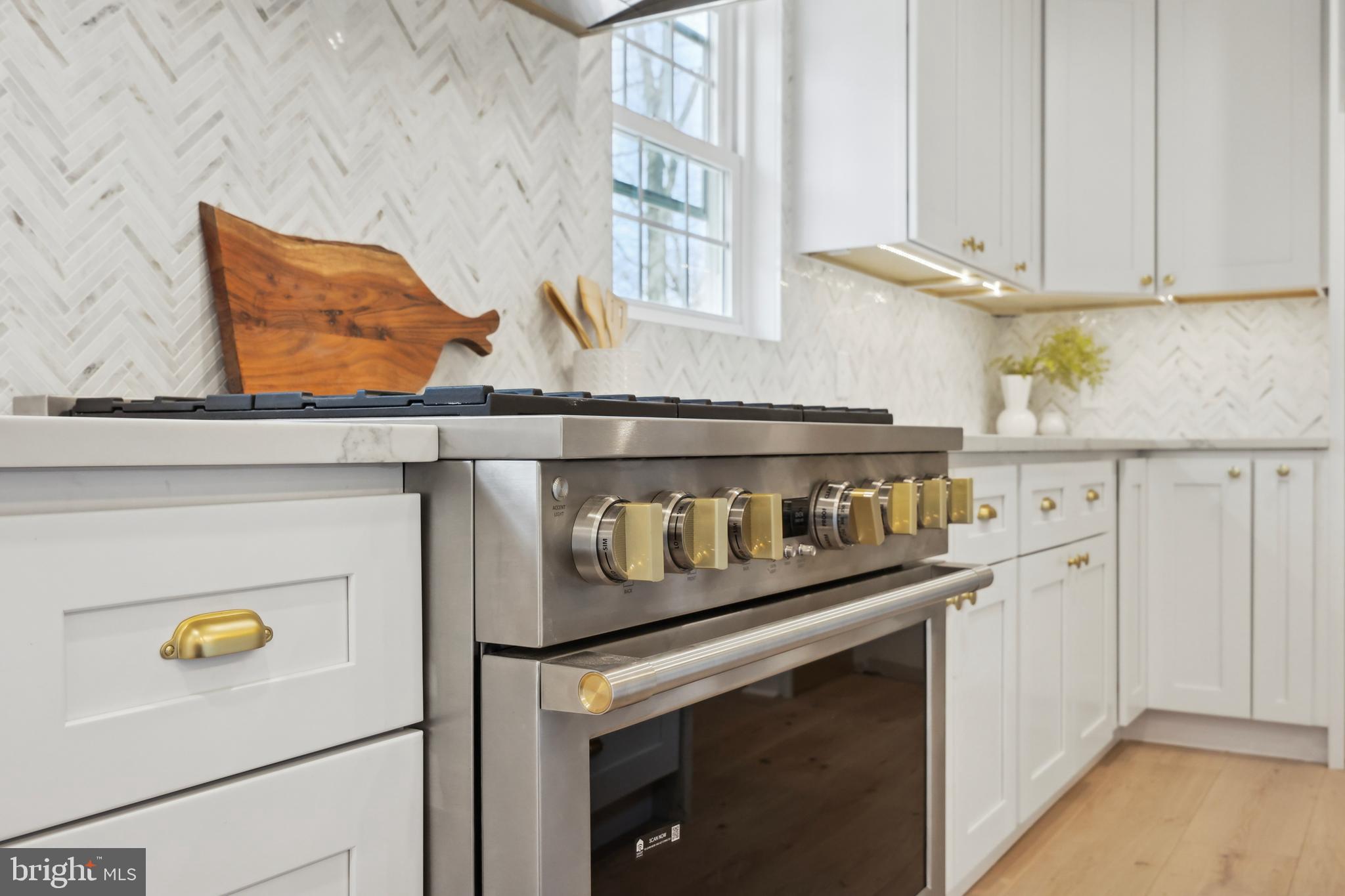 827 Weadley Road Wayne, PA 19087 - Photo 18 of 96