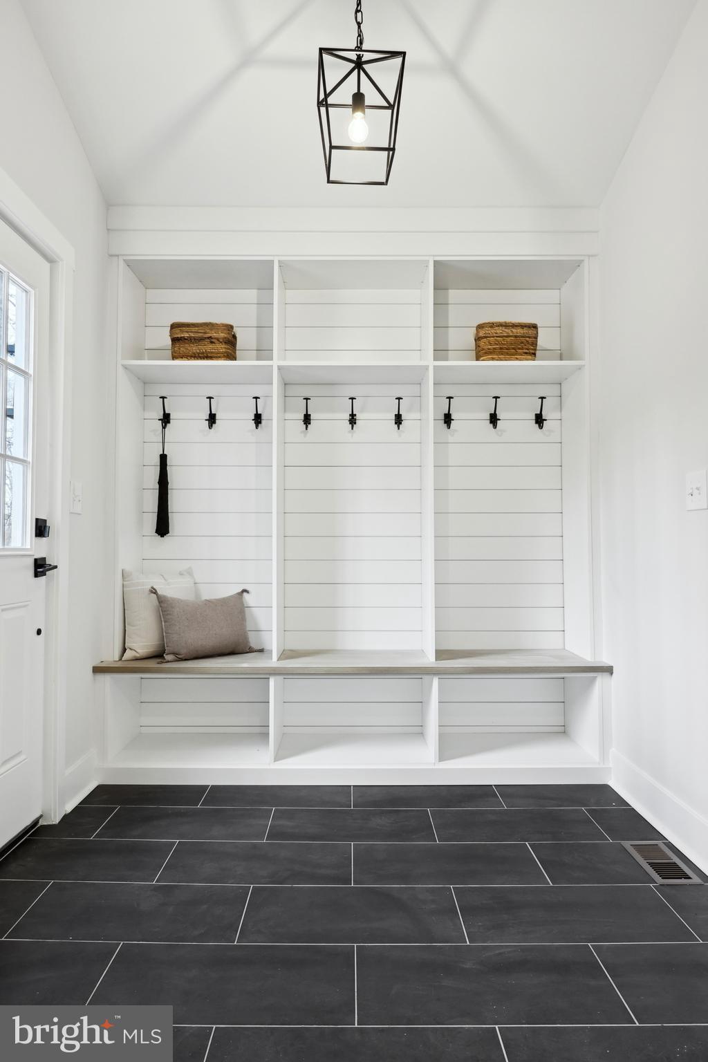 827 Weadley Road Wayne, PA 19087 - Photo 43 of 96