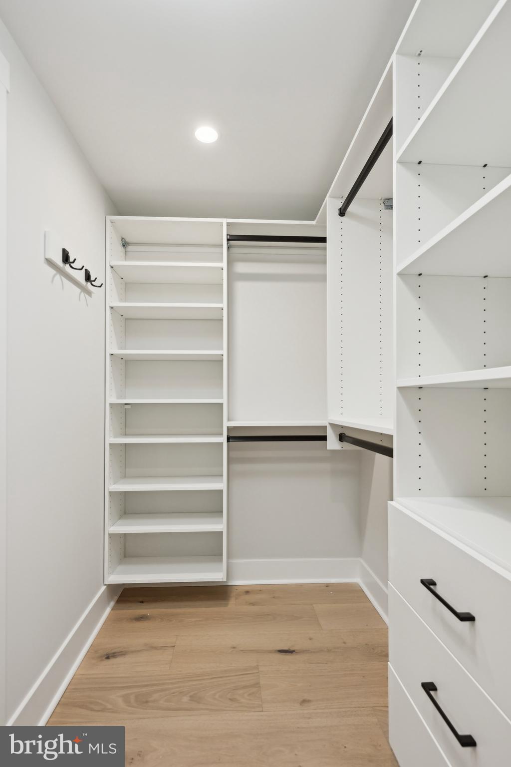 827 Weadley Road Wayne, PA 19087 - Photo 48 of 96