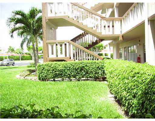47 Brighton East, Unit B Boca Raton, FL 33434 - Photo 9 of 12 Additional Photo