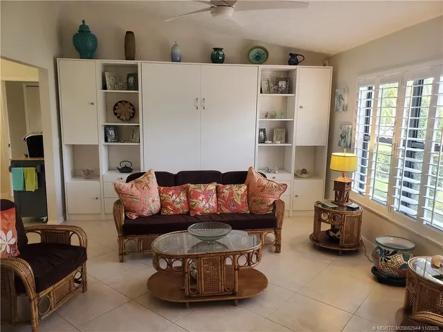 $3,300 | 590 Northeast Lima Vias, Jensen Beach, FL 34957