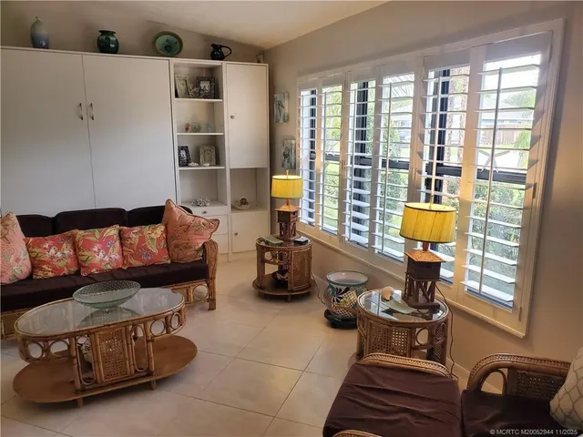 $3,300 | 590 Northeast Lima Vias, Jensen Beach, FL 34957