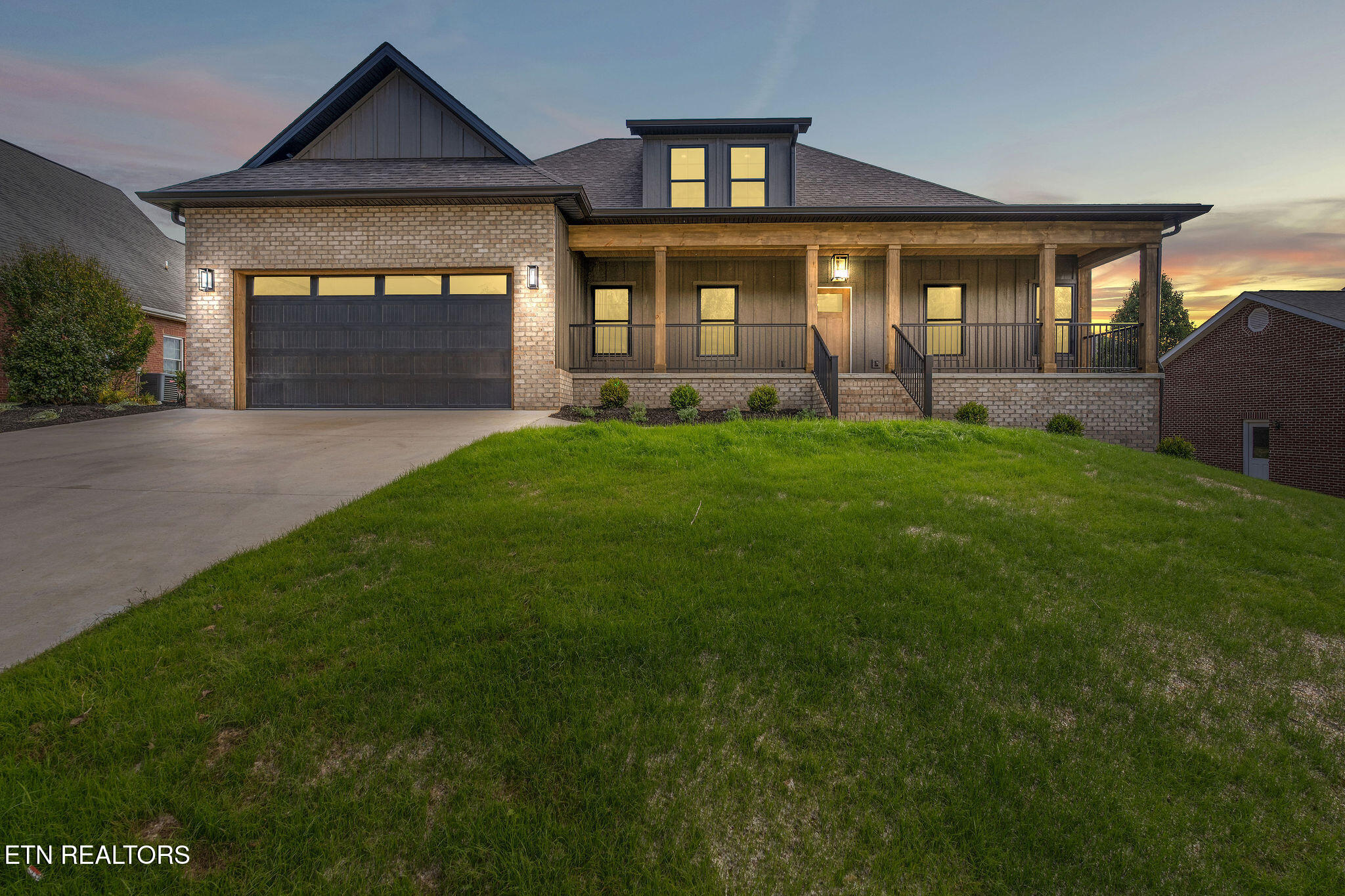 12123 Harvard Lane Glade Spring, VA 24340 - Photo 1 of 36 1) 63420-68d6d9844c529
