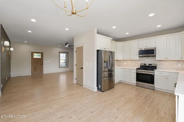 $649,900 | 12123 Harvard Lane, Glade Spring, VA 24340