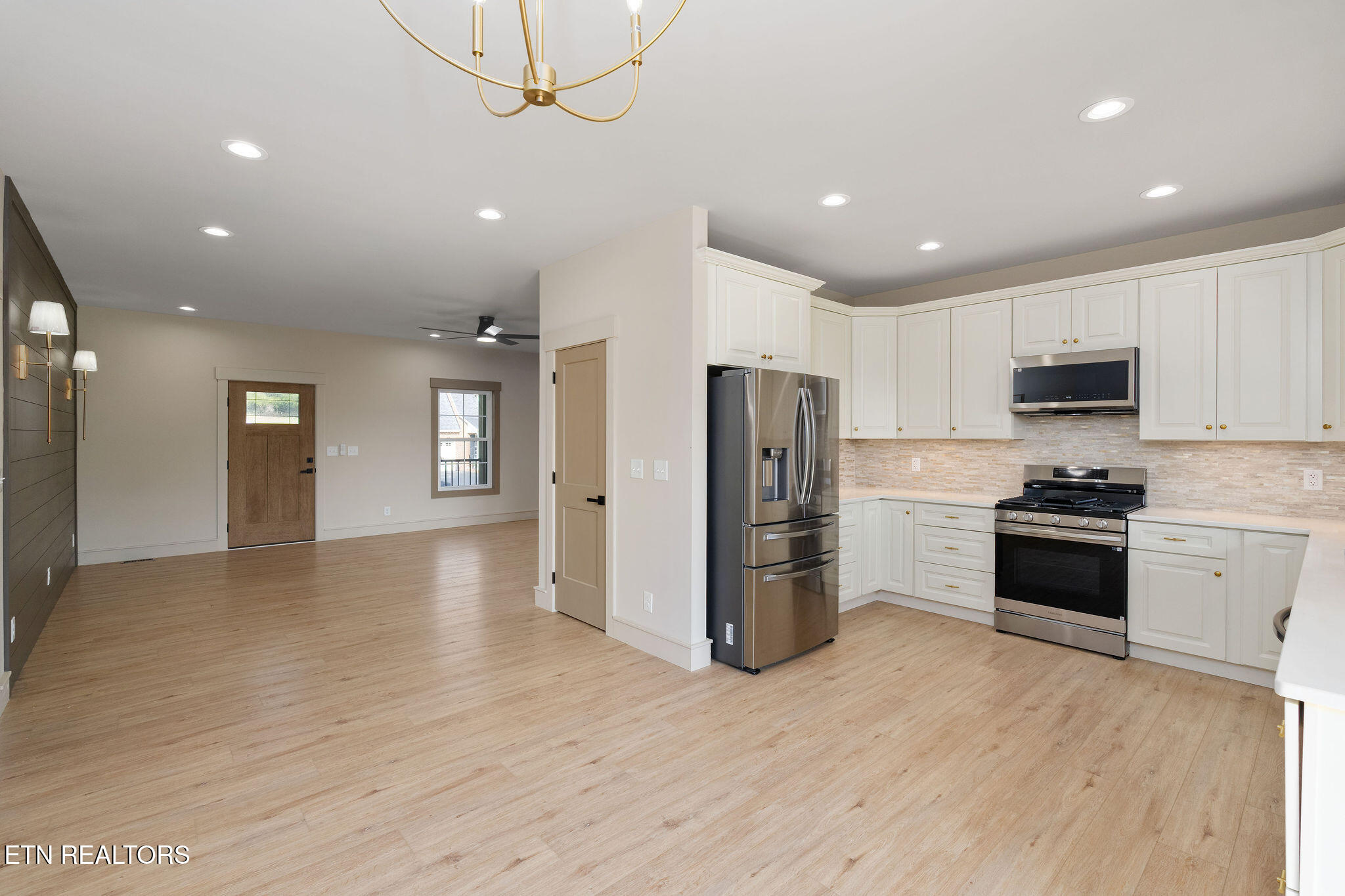 12123 Harvard Lane Glade Spring, VA 24340 - Photo 12 of 36 12) 63420-68d6d9892ff36