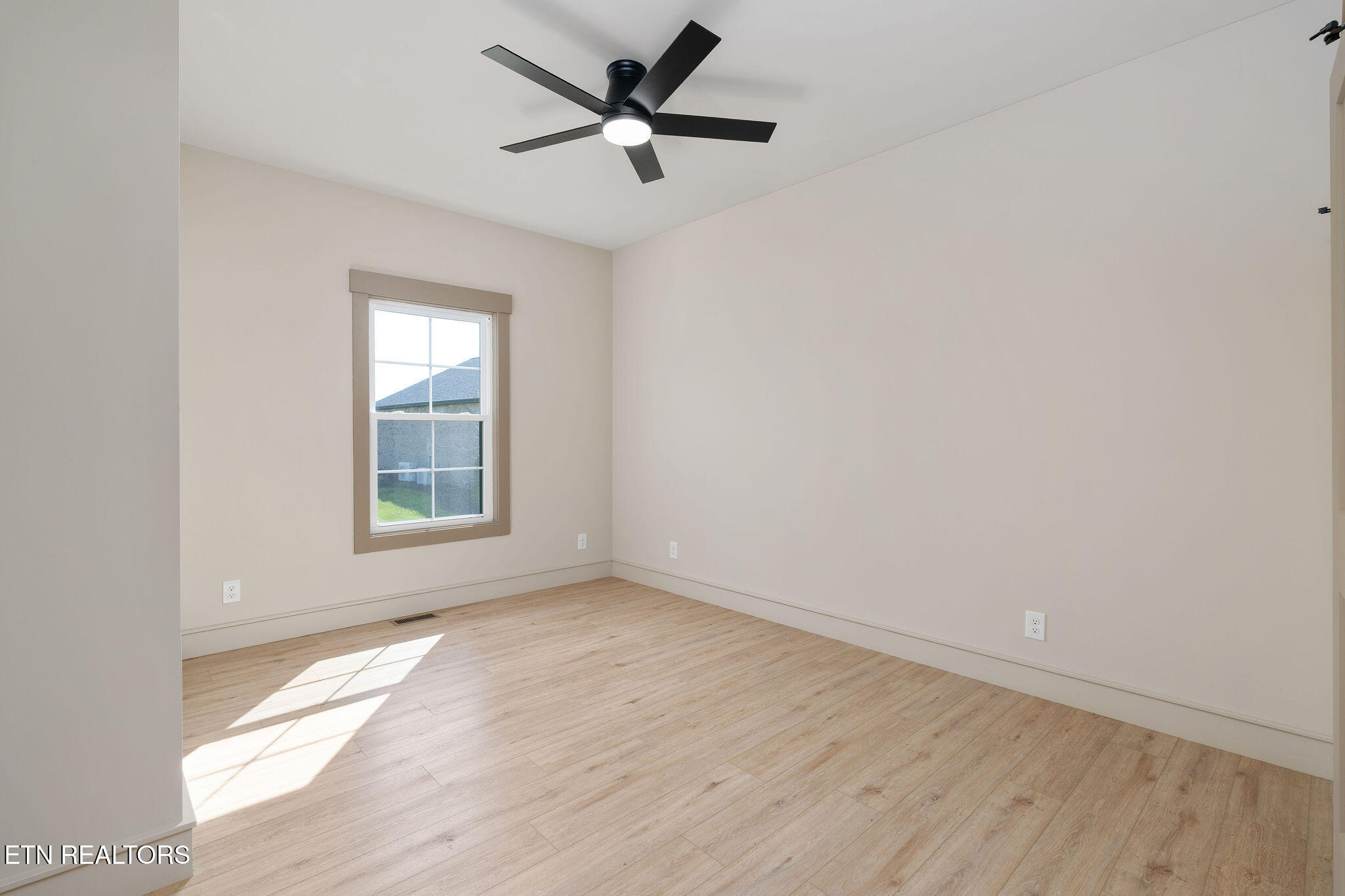 12123 Harvard Lane Glade Spring, VA 24340 - Photo 15 of 36 15) 63420-68d6d98a0d0aa