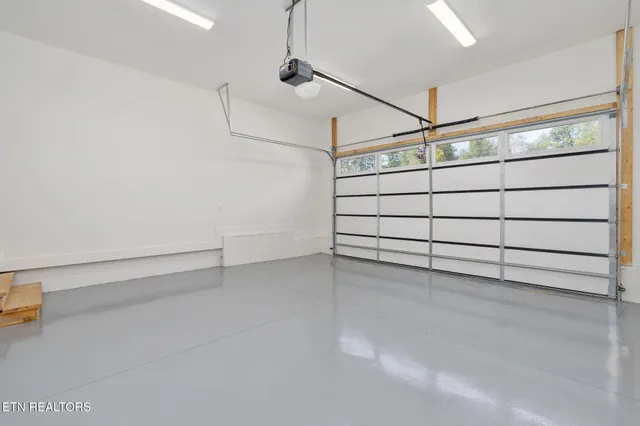 $649,900 | 12123 Harvard Lane, Glade Spring, VA 24340