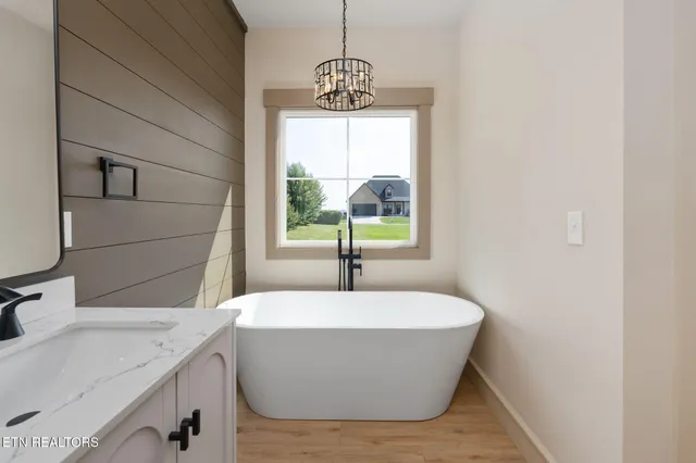 $649,900 | 12123 Harvard Lane, Glade Spring, VA 24340