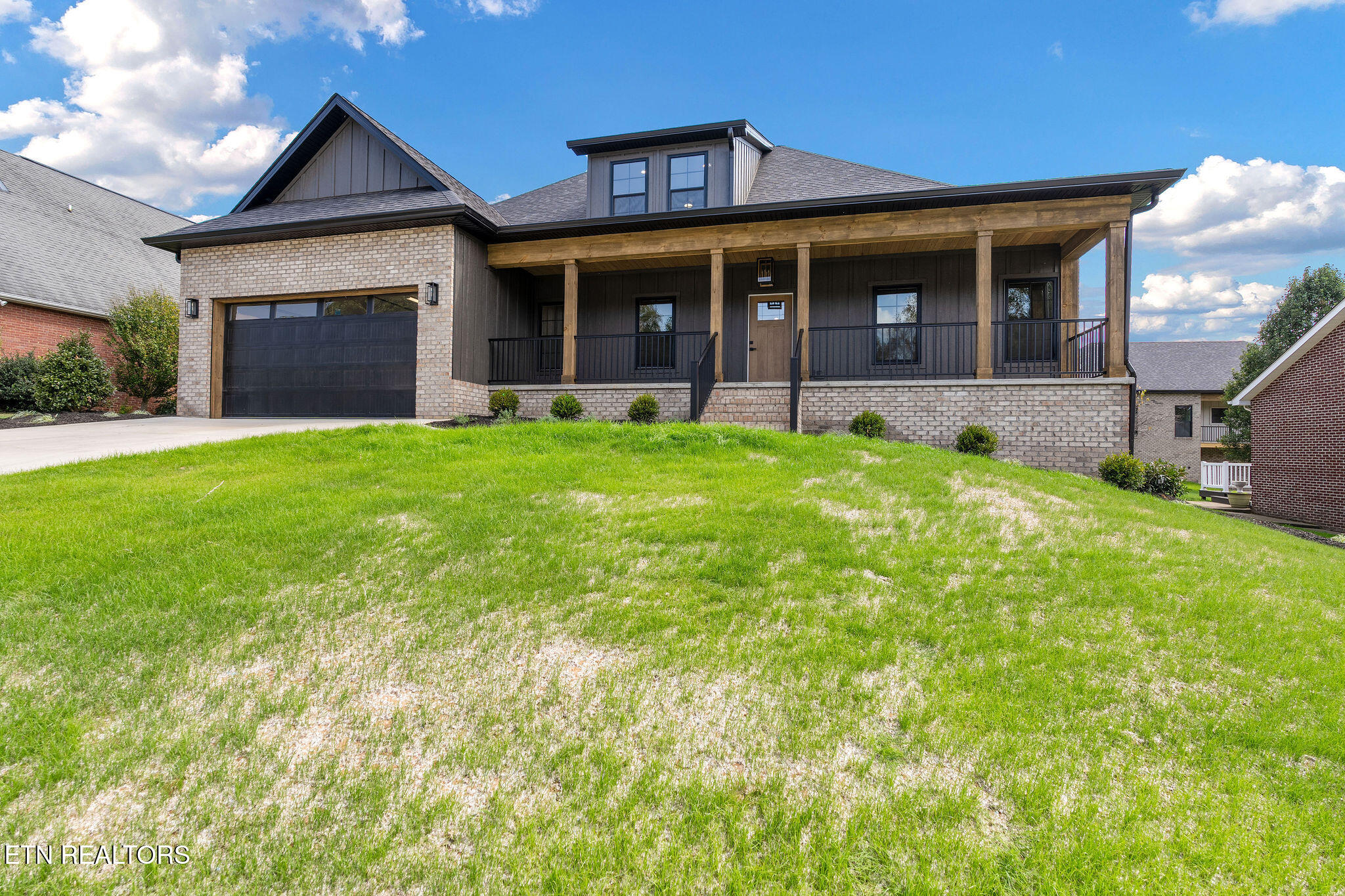 12123 Harvard Lane Glade Spring, VA 24340 - Photo 4 of 36 4) 63420-68d6d98729fde