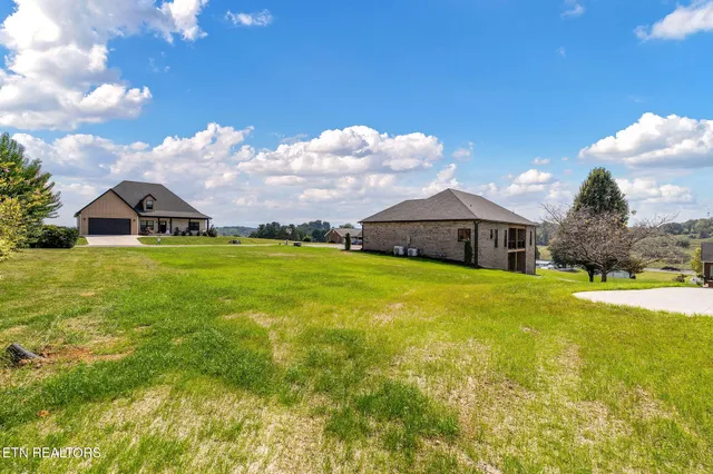 $649,900 | 12123 Harvard Lane, Glade Spring, VA 24340