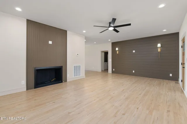 $649,900 | 12123 Harvard Lane, Glade Spring, VA 24340