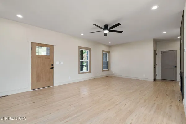 $629,900 | 12123 Harvard Lane, Glade Spring, VA 24340