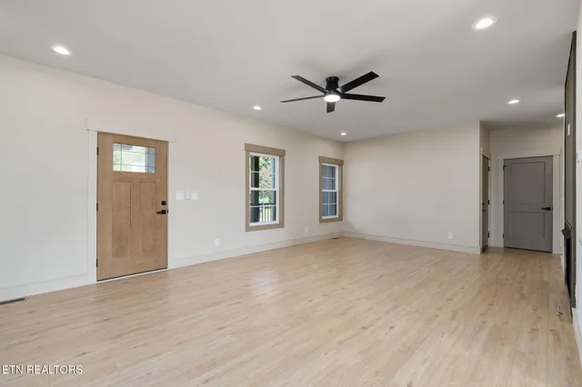 $649,900 | 12123 Harvard Lane, Glade Spring, VA 24340