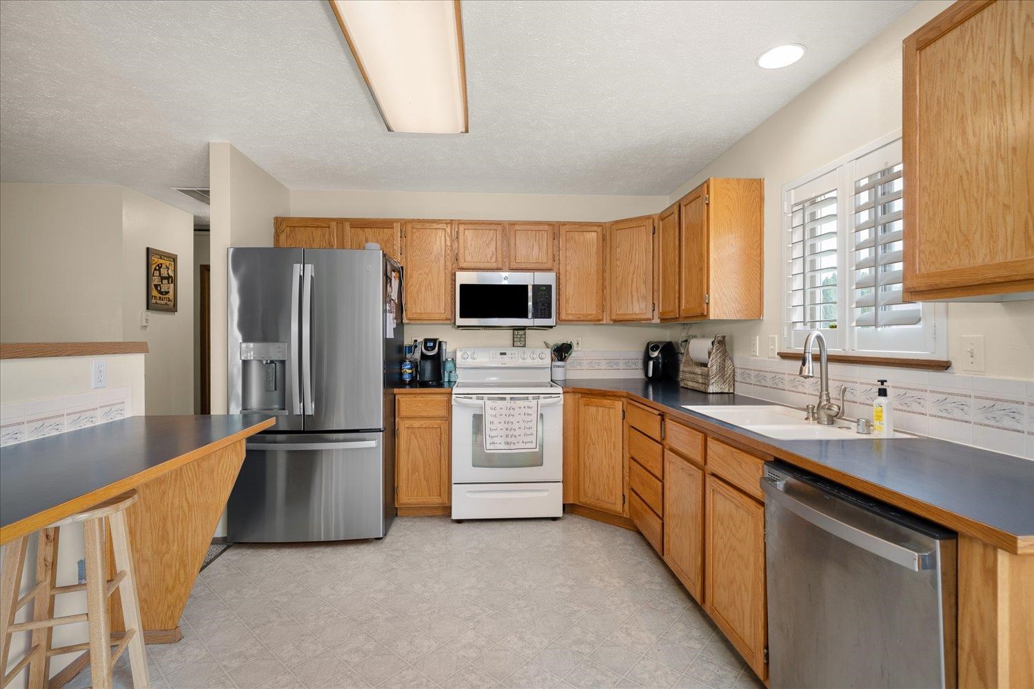 4920 North Best Road Spokane Valley, WA 99216 - Photo 12 of 39