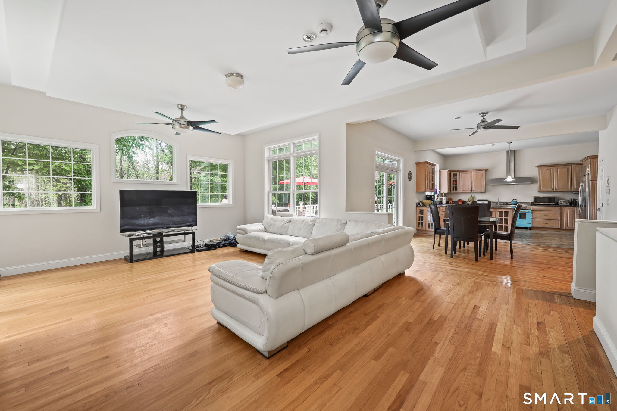 35 Judd Hill Road Bethany, CT 06524 - Photo 6 of 37
