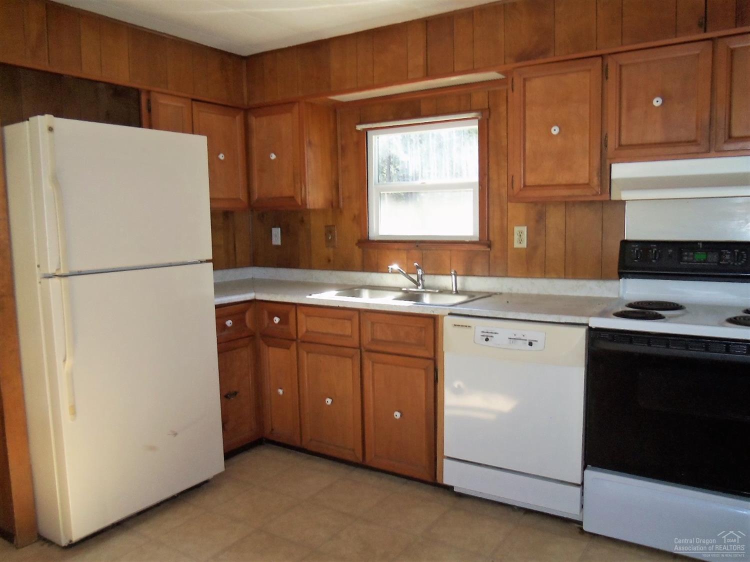 8110 Reeve Road La Pine, OR 97739 - Photo 5 of 22 Additional Photo