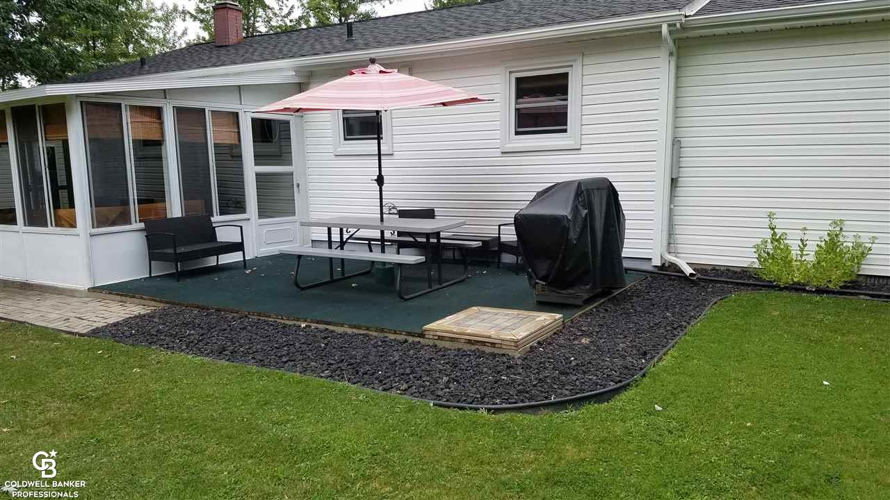 9523 Brandon Road Avoca, MI 48006 - Photo 15 of 22 Patio View