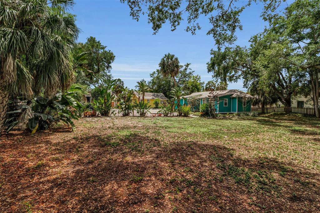 1817 6th Street Sarasota, FL 34236 - Photo 14 of 63