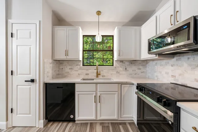 $299,900 | 1740 Brookside Boulevard, Tallahassee, FL 32301